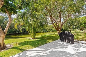 43 Windsor C, West Palm Beach, FL 33417 - MLS#R11064241