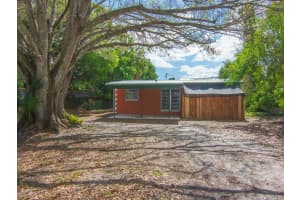 643 5th Place SW, Vero Beach, FL 32962 Sold 09/10/25