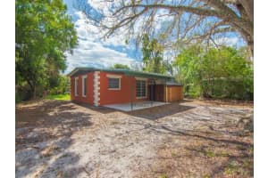 643 5th Place SW, Vero Beach, FL 32962 Sold 09/10/25