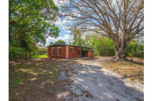 643 5th Place SW, Vero Beach, FL 32962 Sold 09/10/25