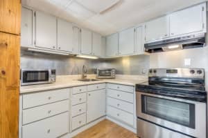 941 Nettles Boulevard, Jensen Beach, FL 34957 Sold 03/26/25