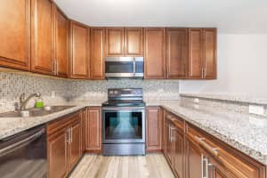 821 8th Lane, Palm Beach Gardens, FL 33418 Sold 04/17/25