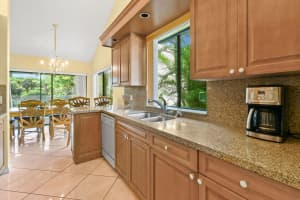 160 Cape Pointe Circle, Jupiter, FL 33477 Sold 06/20/25