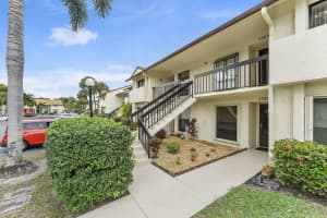 3306 Lucerne Park Drive, Greenacres, FL 33467 Sold 04/08/25