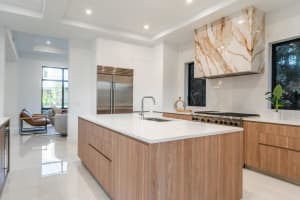 258 33rd Court, West Palm Beach, FL 33407 - MLS#R11064457