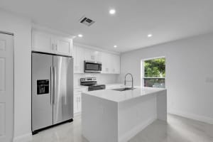 4468 Clinton Boulevard, Lake Worth, FL 33461 - MLS#R11064466