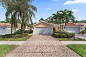 820 SW Tamarrow Place, Stuart, FL 34997 Sold 04/29/25