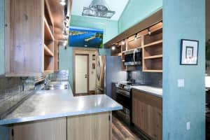 109 Seashore Drive, Jupiter, FL 33477 Sold 04/10/25