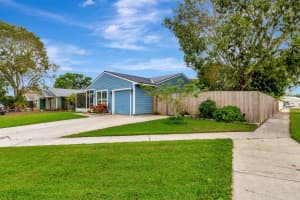 10706 Summertime Lane, Royal Palm Beach, FL 33411 Sold 04/30/25