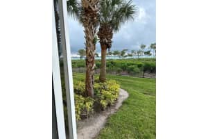 24 Harbour Isles 104 Drive W 104, Fort Pierce, FL 34949 - MLS#R11064637