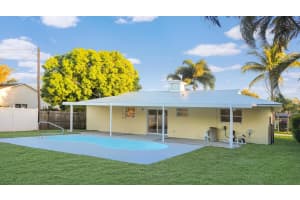 3079 SE Cypress Street, Stuart, FL 34997 Sold 04/18/25