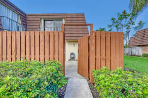 3943 Carolina Drive, Lake Worth, FL 33461 Sold 04/22/25