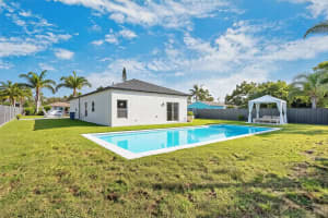 1765 24th Street SW, Vero Beach, FL 32962 Sold 06/18/25