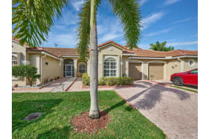 8421 Via Serena, Boca Raton, FL 33433 - MLS#R11064887