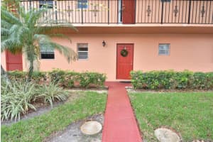 1957 SW Palm City Road D, Stuart, FL 34994 Sold 05/12/25