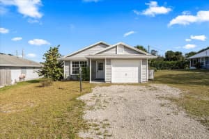 410 12th Street SW, Vero Beach, FL 32962 Sold 04/17/25