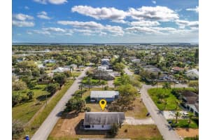 410 12th Street SW, Vero Beach, FL 32962 Sold 04/17/25