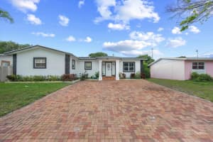 3690 Kewanee Road, Lake Worth, FL 33462 Sold 05/16/25