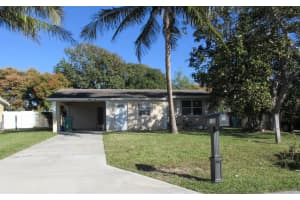 229 SW 10 Avenue, Boynton Beach, FL 33435 Sold 03/28/25