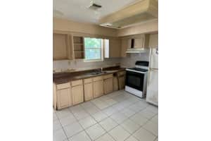 229 SW 10 Avenue, Boynton Beach, FL 33435 Sold 03/28/25
