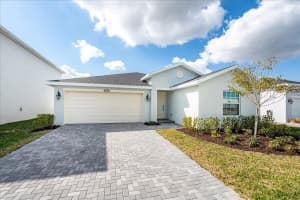 6330 NW Windwood Way, Port Saint Lucie, FL 34987 - MLS#R11065079