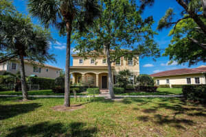 128 Glencullen Circle, Jupiter, FL 33458 Sold 05/02/25