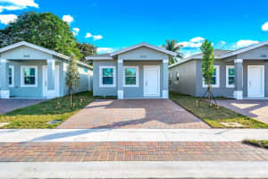 3172 Hiawatha Avenue, West Palm Beach, FL 33409 Sold 04/22/25