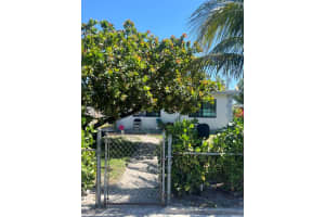 410 S D Street, Lake Worth Beach, FL 33460 Sold 06/11/25