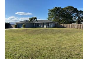 301 SW Violet Avenue, Port Saint Lucie, FL 34983 Sold 04/28/25