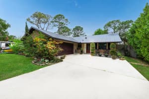 8876 SE Sunset Drive, Hobe Sound, FL 33455 Sold 05/09/25