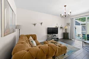 210 Murray Court, Jupiter, FL 33458 Sold 03/31/25