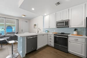 210 Murray Court, Jupiter, FL 33458 Sold 03/31/25