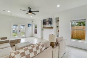 7205 S Indian River Drive, Fort Pierce, FL 34982 - MLS#R11065335