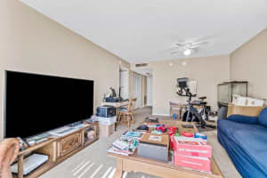 500 Executive Center Drive 5f, West Palm Beach, FL 33401 Sold 04/01/25