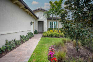 10536 Starling Way, West Palm Beach, FL 33412 - MLS#R11065579