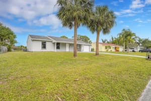 691 SW Belmont Circle, Port Saint Lucie, FL 34953 Sold 04/25/25