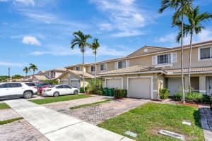 5904 Royal Way, Tamarac, FL 33321 Sold 04/28/25