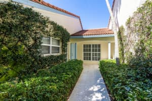 2521 Vista Del Prado Drive, Wellington, FL 33414 Sold 10/29/25