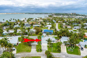 1914 Cypress Avenue, Fort Pierce, FL 34949 Sold 04/30/25