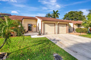 23 Mayfair Lane, Boynton Beach, FL 33426 Sold 06/30/25
