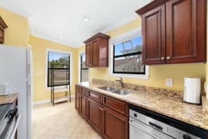 11905 Sturbridge Lane, Wellington, FL 33414 Sold 04/29/25