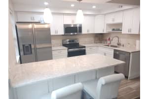 402 Sandtree Drive, Palm Beach Gardens, FL 33403 Sold 04/28/25