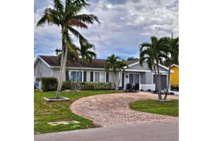 1534 SE Portillo Road, Port Saint Lucie, FL 34952 Sold 04/04/25