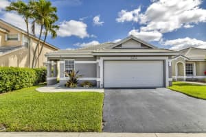 2674 Pinewood Court, Davie, FL 33328 Sold 04/18/25