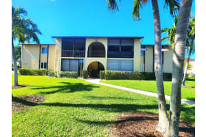 332 Pine Ridge Circle B-1, Greenacres, FL 33463 Sold 04/17/25