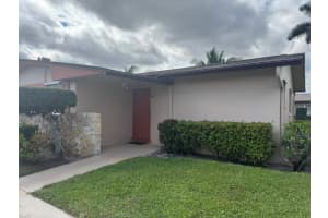 2985 Crosley Drive W A, West Palm Beach