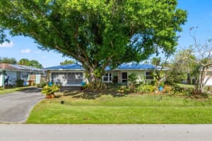 117 NE Surfside Avenue, Port St Lucie, FL 34983 - MLS#R11065895