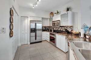 225 NE 1st Street 214, Delray Beach, FL 33444 - MLS#R11065913