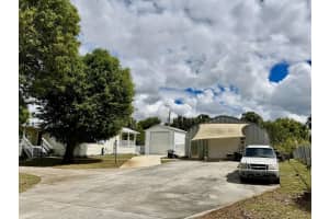 2532 NW 33rd Avenue, Okeechobee, FL 34972 - MLS#R11065964