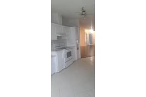 8 S Alhambra Lane, Port Saint Lucie, FL 34952 Sold 04/16/25